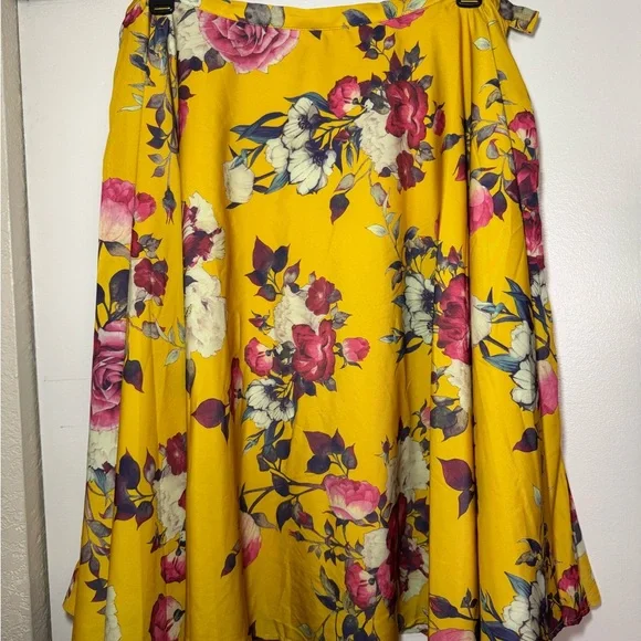 EUC ModCloth Gold Pink/White Floral Full Skirt Plus Size 1X 14/16 - Picture 2 of 7